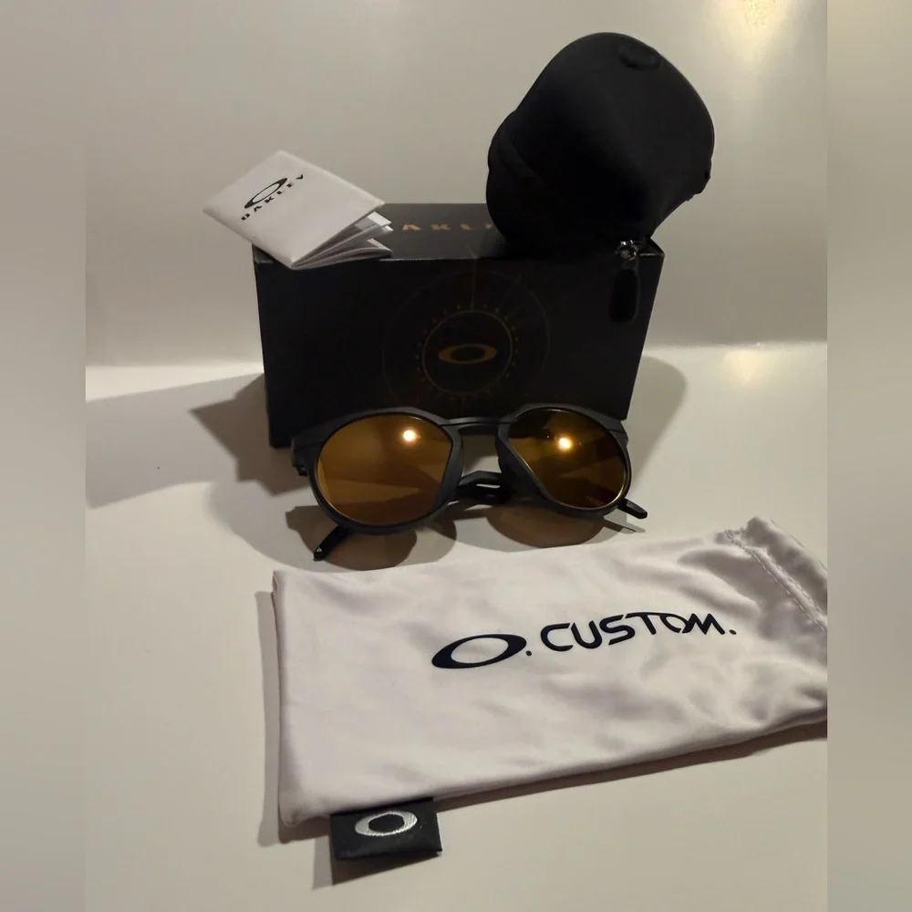 NWT $350 Oakley sunglasses custom HSTN Lens: Prizm Tungsten